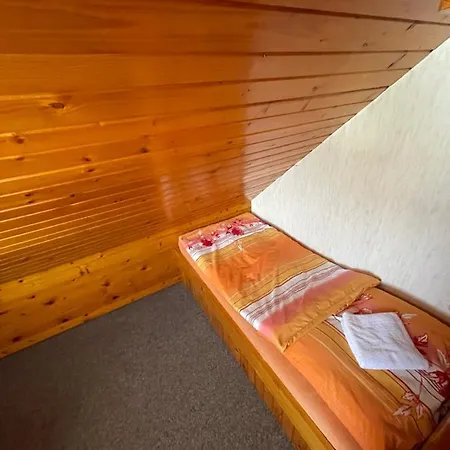 Apartman Kraliky Apartment